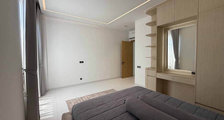 For sale 4 bedrooms villa in Thalang, Phuket