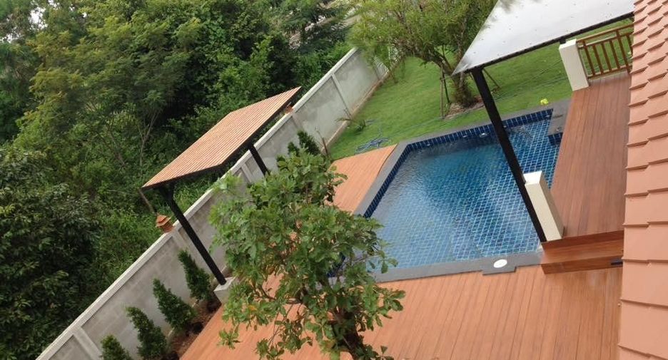 For sale 4 bedrooms villa in San Sai, Chiang Mai