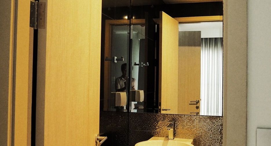 Condo en alquiler de 1 habitaciones en Khlong Toei, Bangkok