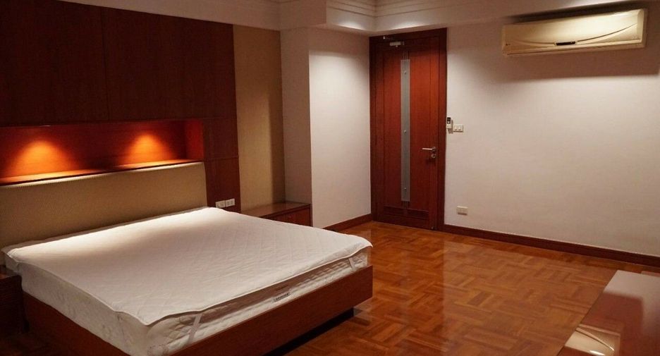 Wohnung zur Miete mit 3 Zimmer in Watthana, Bangkok