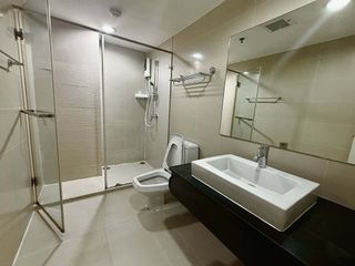 For rent 3 ベッドルーム condo in Huai Khwang, Bangkok