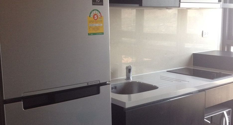 For rent 1 bed condo in Khlong Toei, Bangkok