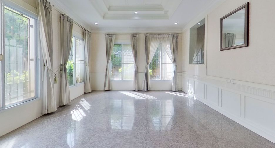 For sale 8 bedrooms villa in Doi Saket, Chiang Mai