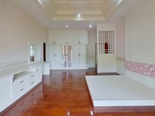 For sale 8 bedrooms villa in Doi Saket, Chiang Mai