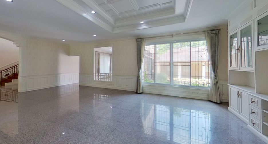 For sale 8 bedrooms villa in Doi Saket, Chiang Mai