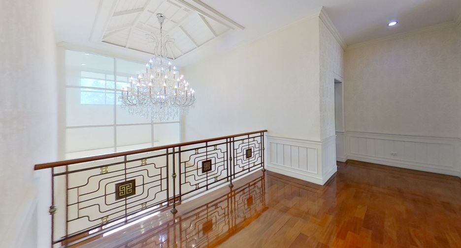 For sale 8 bedrooms villa in Doi Saket, Chiang Mai