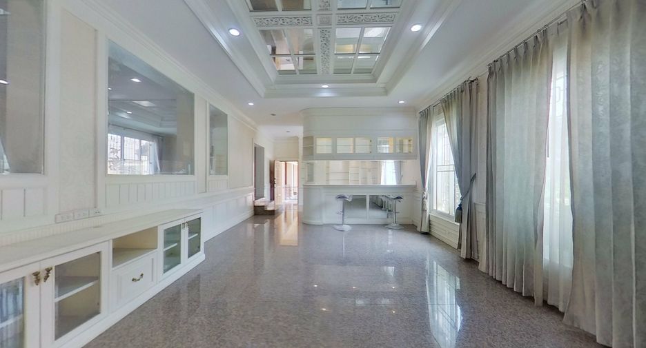For sale 8 bedrooms villa in Doi Saket, Chiang Mai