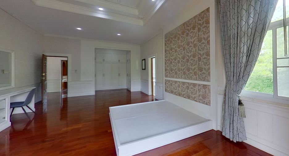 For sale 8 bedrooms villa in Doi Saket, Chiang Mai