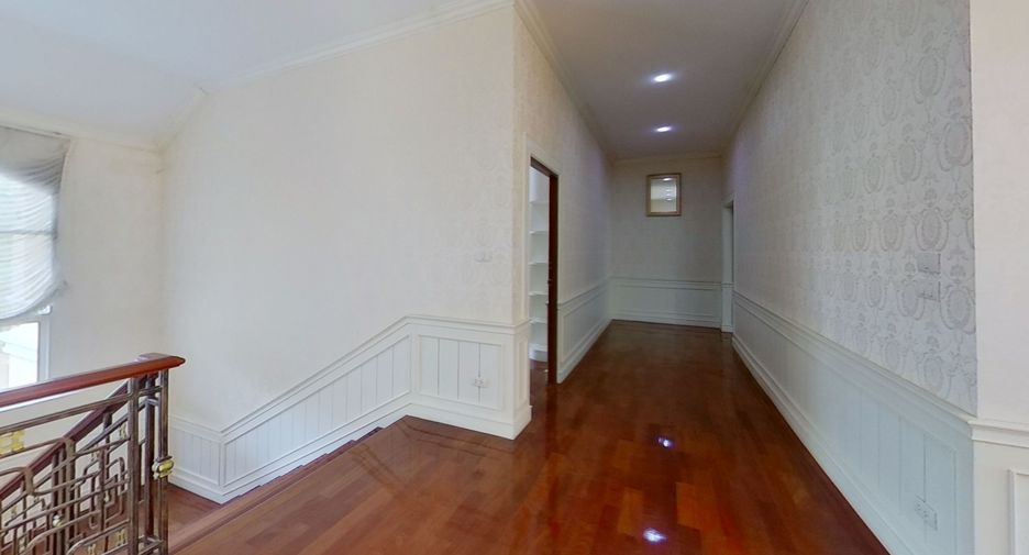 For sale 8 bedrooms villa in Doi Saket, Chiang Mai
