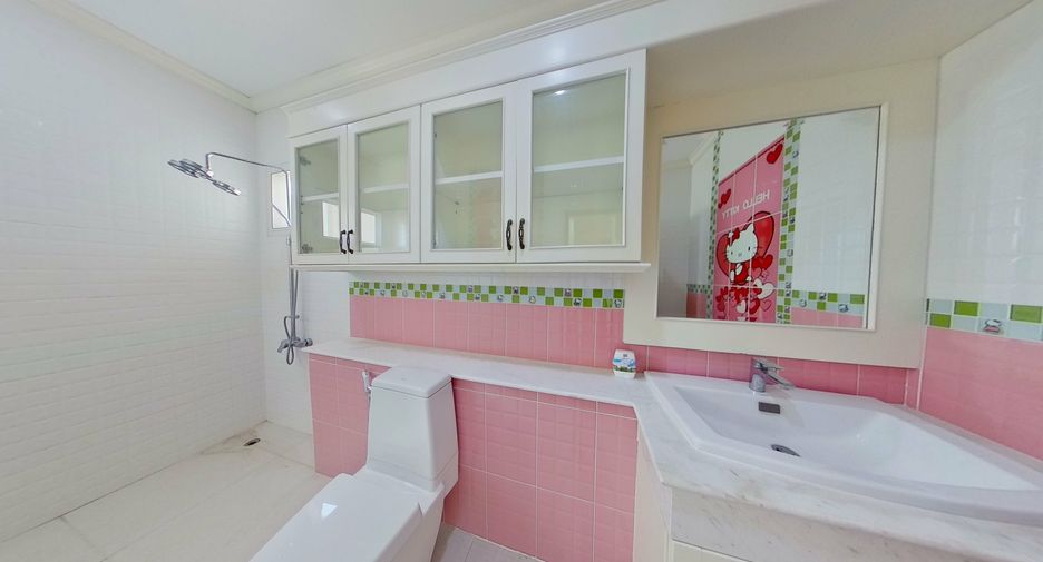 For sale 8 bedrooms villa in Doi Saket, Chiang Mai