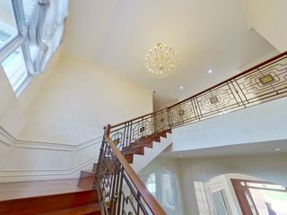 For sale 8 bedrooms villa in Doi Saket, Chiang Mai