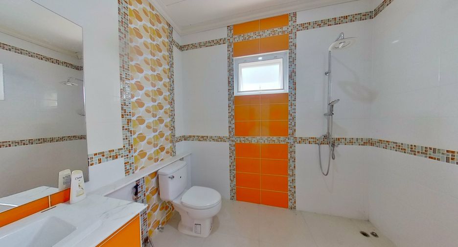 For sale 8 bedrooms villa in Doi Saket, Chiang Mai