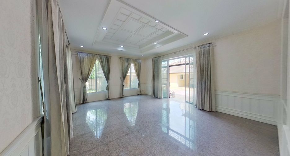 For sale 8 bedrooms villa in Doi Saket, Chiang Mai
