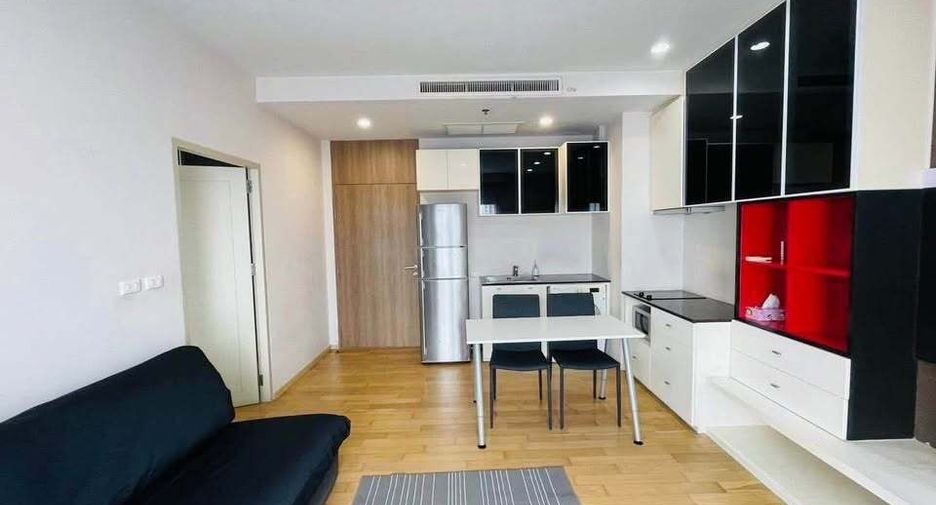 For rent 1 bed condo in Khlong Toei, Bangkok