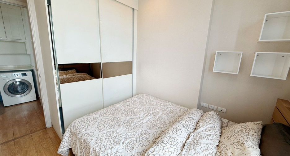À vendre 2 chambres condo à Phra Khanong, Bangkok