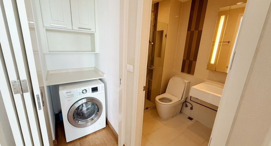 À vendre 2 chambres condo à Phra Khanong, Bangkok