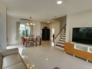 For rent 3 bedrooms house in Mueang Chiang Mai, Chiang Mai