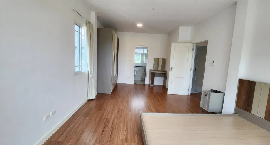 Casa en alquiler de 3 habitaciones en Mueang Chiang Mai, Chiang Mai