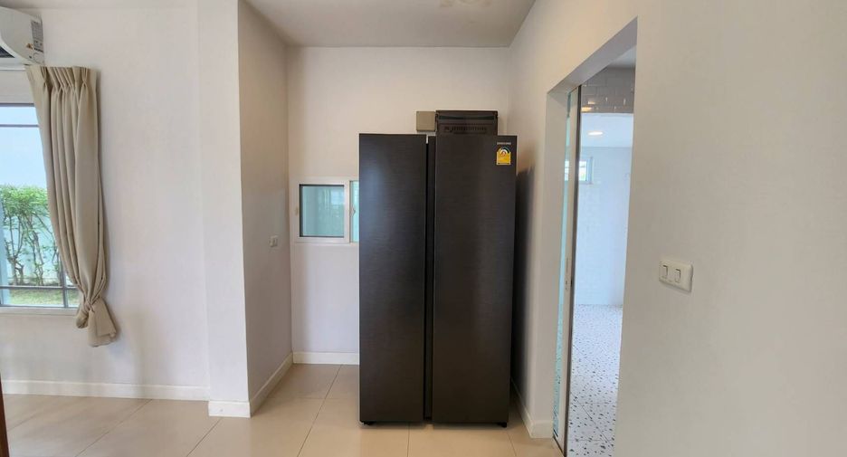 For rent 3 bedrooms house in Mueang Chiang Mai, Chiang Mai