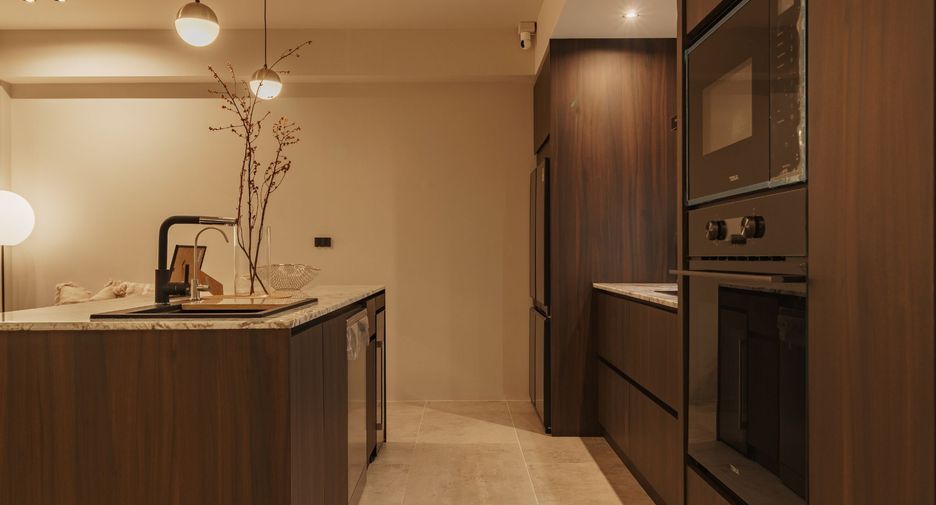 For sale and for rent 2 bedrooms townhouse in Watthana, Bangkok