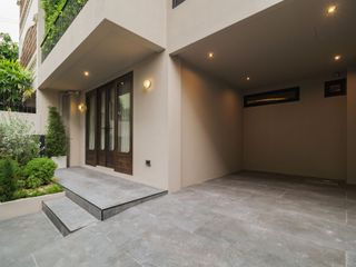 À vendre et à louer 2 chambres maison de ville à Watthana, Bangkok