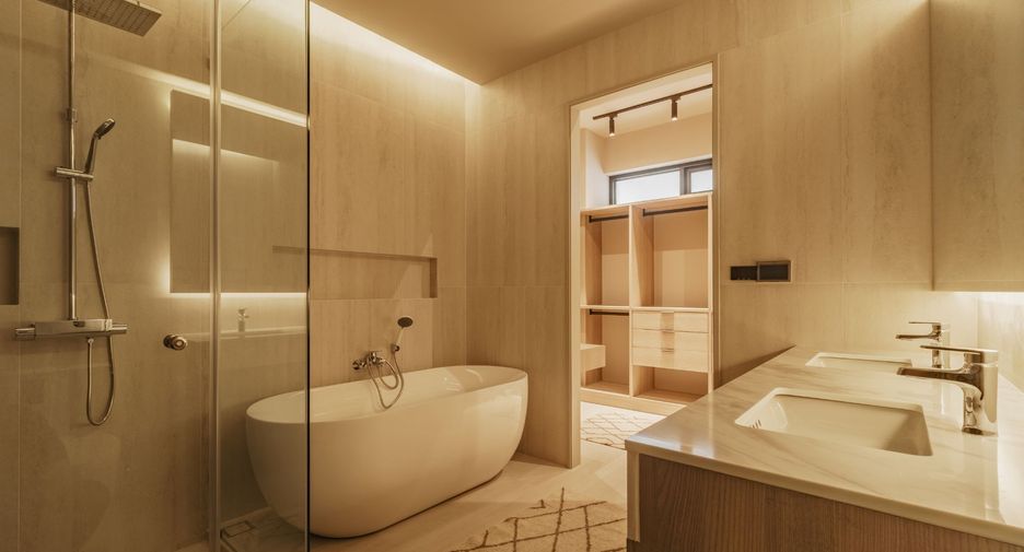 For sale and for rent 2 bedrooms townhouse in Watthana, Bangkok