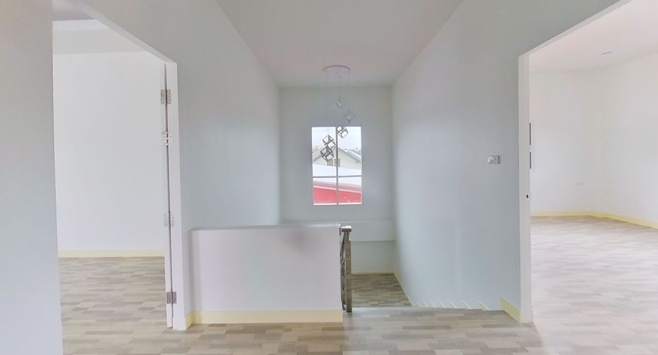 For sale 4 bedrooms house in San Sai, Chiang Mai