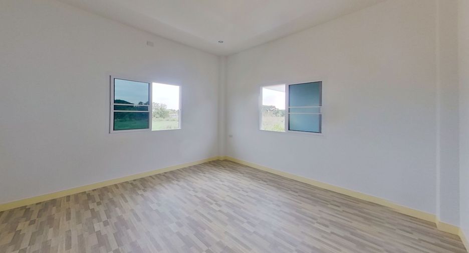 For sale 4 bedrooms house in San Sai, Chiang Mai