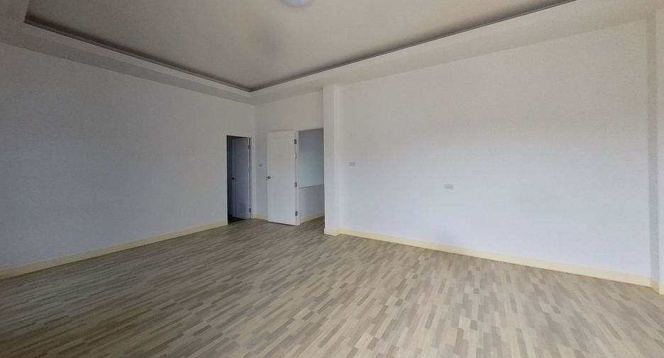 For sale 4 bedrooms house in San Sai, Chiang Mai