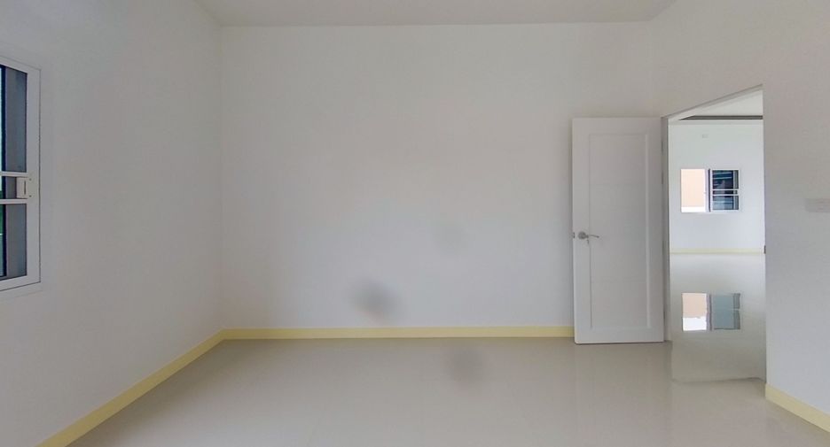 For sale 4 bedrooms house in San Sai, Chiang Mai