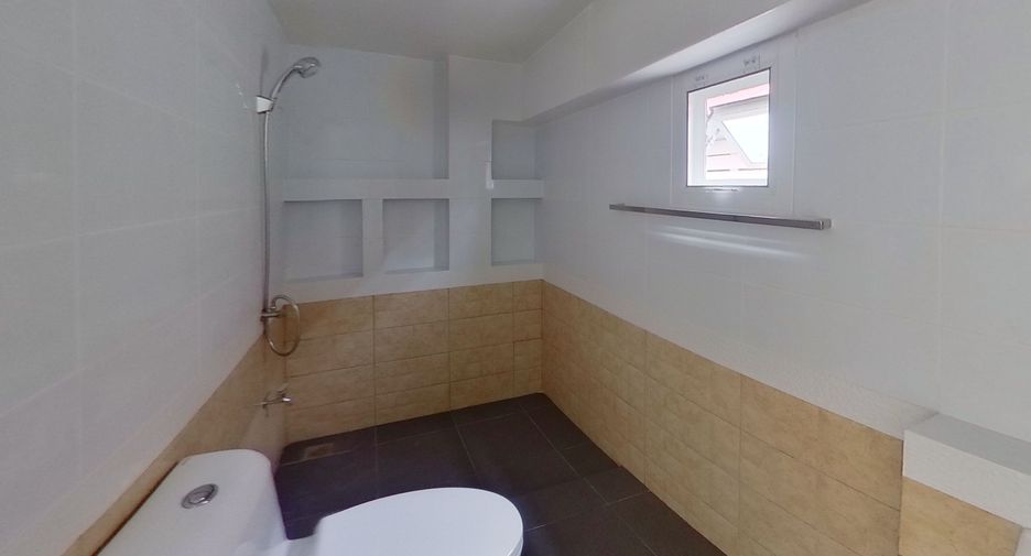 For sale 4 bedrooms house in San Sai, Chiang Mai