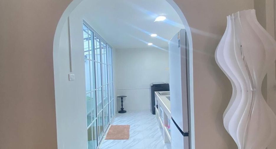 For rent 2 bedrooms townhouse in Mueang Phuket, Phuket