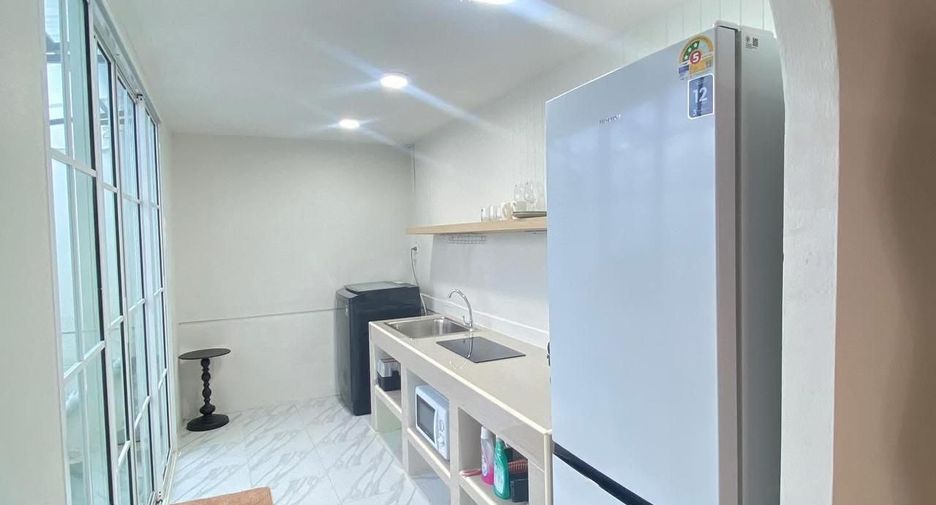 For rent 2 bedrooms townhouse in Mueang Phuket, Phuket