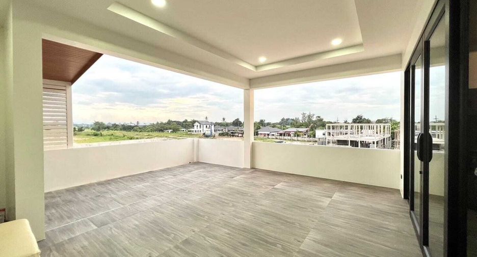 Villa en venta de 4 habitaciones en Hang Dong, Chiang Mai