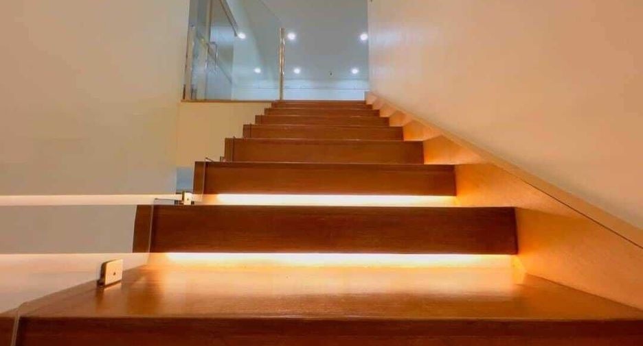 Villa en venta de 4 habitaciones en Hang Dong, Chiang Mai