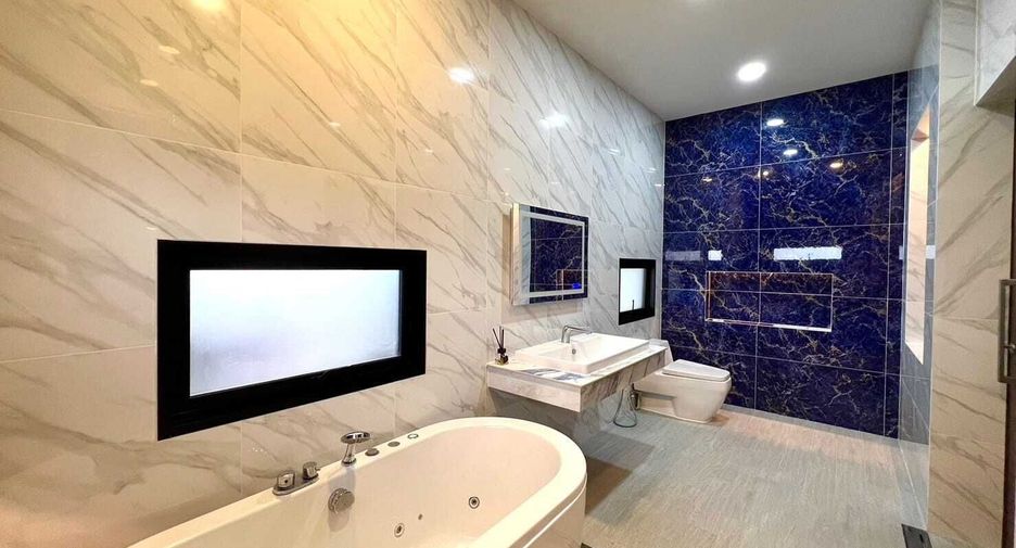 Villa en venta de 4 habitaciones en Hang Dong, Chiang Mai