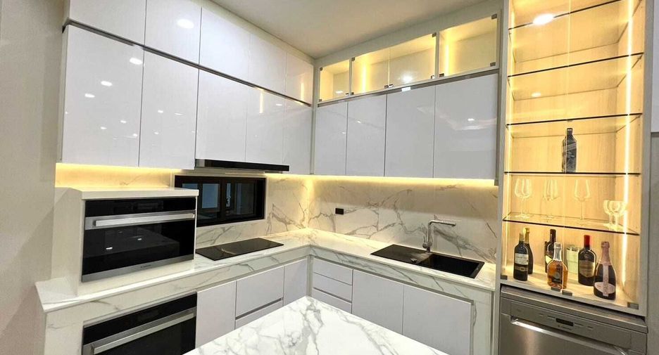 Villa en venta de 4 habitaciones en Hang Dong, Chiang Mai