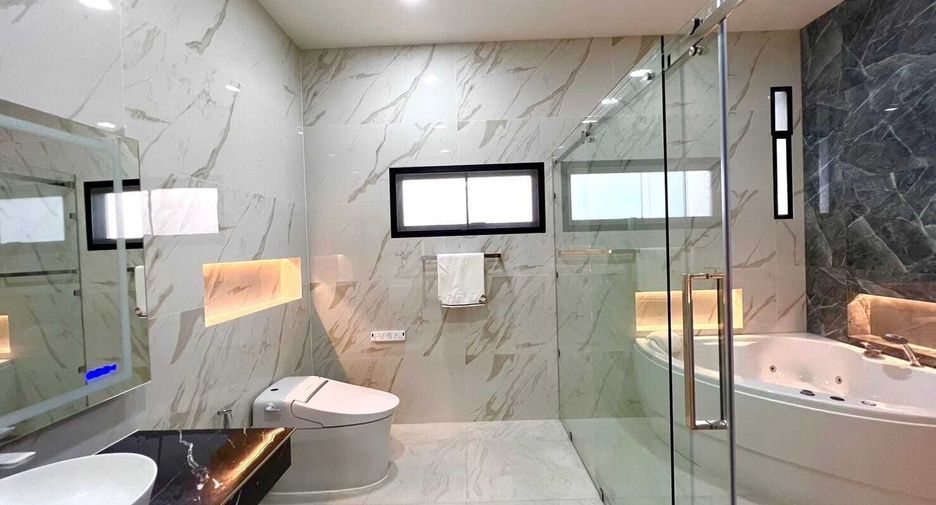 Villa en venta de 4 habitaciones en Hang Dong, Chiang Mai