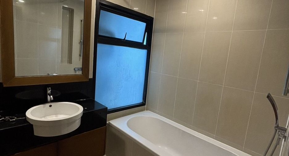 For rent 1 bed condo in Sathon, Bangkok