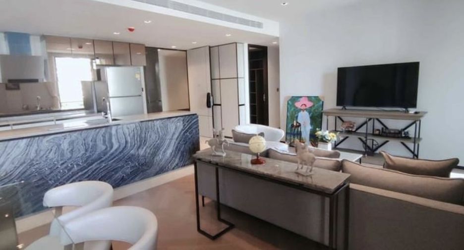 For rent 2 bedrooms condo in Watthana, Bangkok