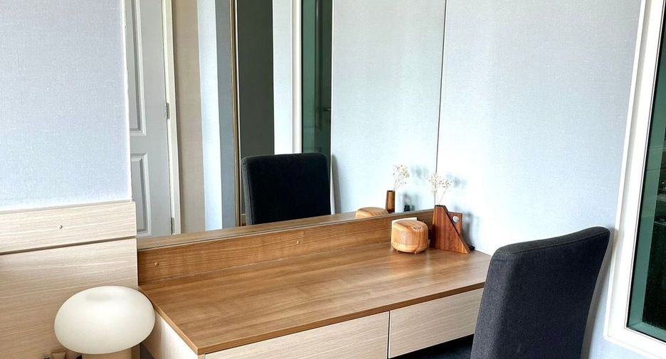 For sale 1 Beds condo in Khlong Toei, Bangkok