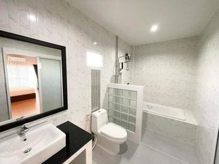 For sale and for rent 5 bedrooms house in San Sai, Chiang Mai