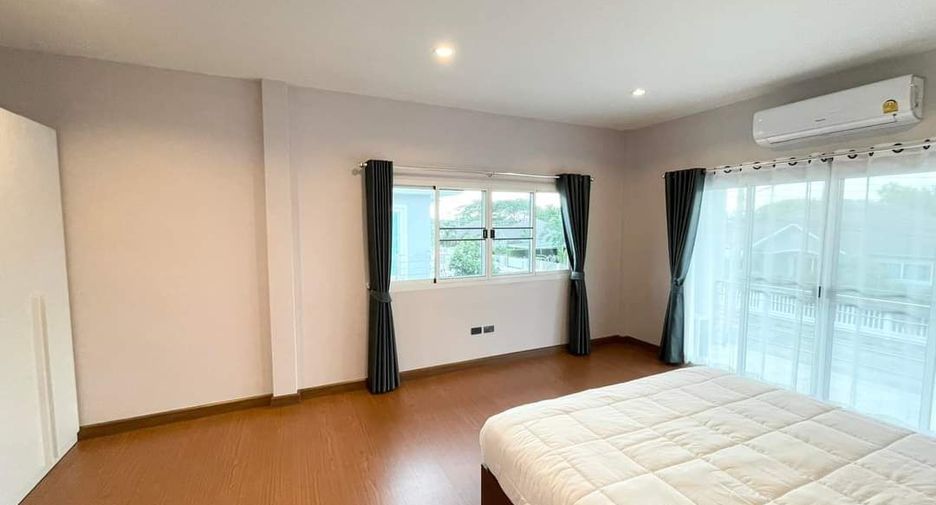 For sale and for rent 5 bedrooms house in San Sai, Chiang Mai