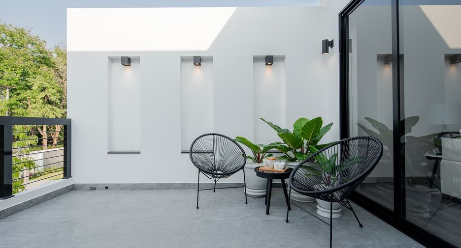 For sale 4 bedrooms villa in Hang Dong, Chiang Mai