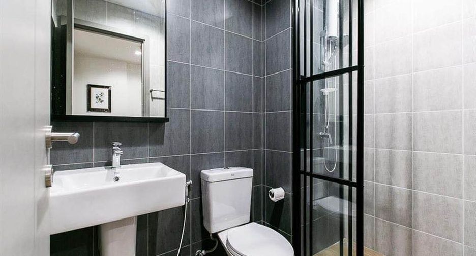 For sale 1 bed condo in Bang Kapi, Bangkok