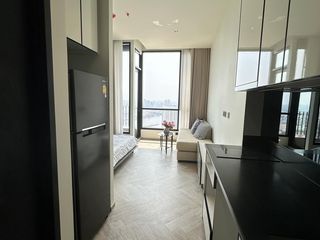 Wohnung zur Miete mit 1 Zimmer in Khlong San, Bangkok