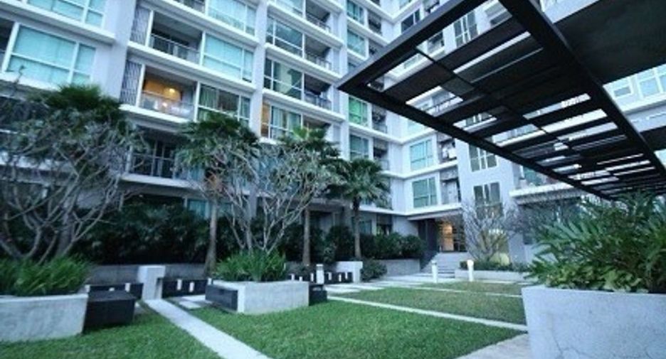 À louer 1 chambre condo à Huai Khwang, Bangkok