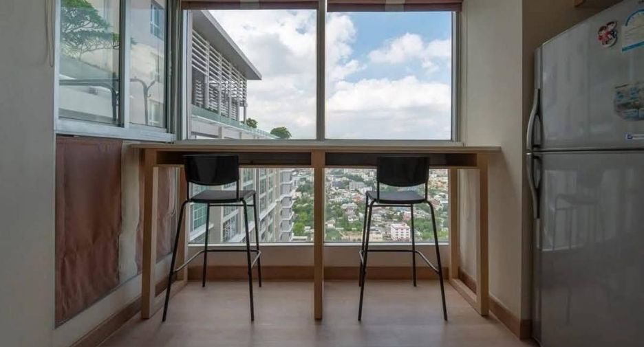 For rent 1 bed condo in Huai Khwang, Bangkok