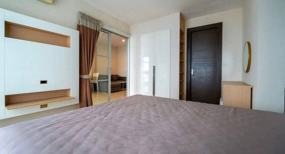 For rent 1 bed condo in Huai Khwang, Bangkok