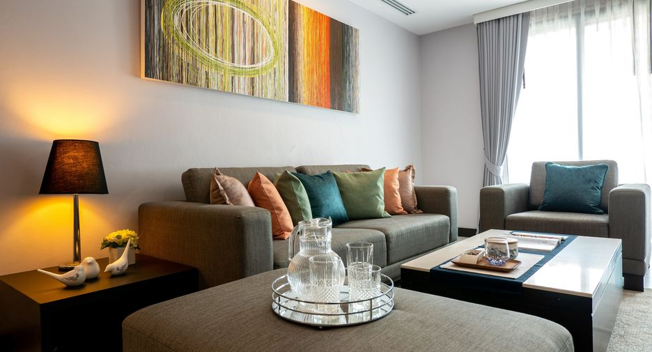 For rent 2 bedrooms apartment in Watthana, Bangkok